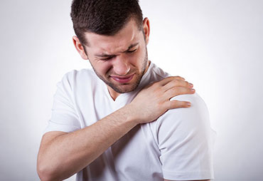 Patient experiencing frozen shoulder